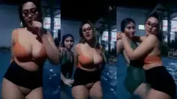 Miya Bareng Bestie di Kolam Renang Video by Tube8 Miya Bareng Bestie di Kolam Renang Video by Tube8