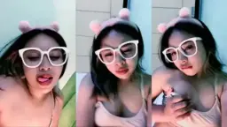 Gadis Cantik Remas Toket Imut Video by SpankBang