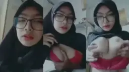 NADIRA Tobrut Hijab Hitam BH Merah Video by PlayBokep NADIRA Tobrut Hijab Hitam BH Merah Video by PlayBokep