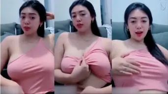 Melia Cantik Remas Susu DreamLive Video by PornHub Melia Cantik Remas Susu DreamLive Video by PornHub