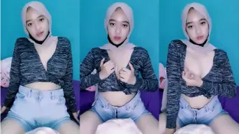 Live Dedek Filla Hijab Remas Susunya Video by TubeV Live Dedek Filla Hijab Remas Susunya Video by TubeV