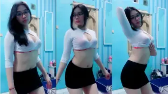 Live Julia Lea Siap Menghibur Pascol Video by HQporner
