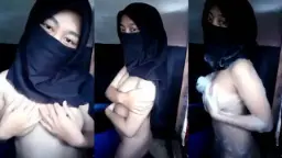 Tya Mandi Bugil Pake Jilbab Hitam Video by SangeLink