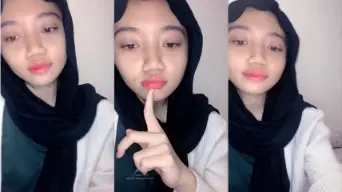 Rarah Hijaber Cantik Binal Menggoda Video by xHamster Rarah Hijaber Cantik Binal Menggoda Video by xHamster
