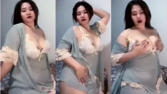 Febby Cantik Gemoy Remas Toket MangoLive Video by NoBokep Febby Cantik Gemoy Remas Toket MangoLive Video by NoBokep