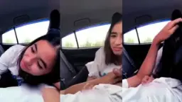 Daun Masih Muda SM4 Emut Kontol di Mobil Video by PornTrex