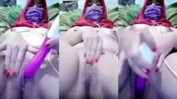 Jilbab Merah Dengan Vibrator Video by YouJizz