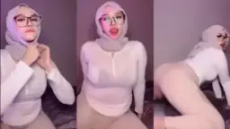 Hijab Twerk Goyang Binal 1 Video by RedTube Hijab Twerk Goyang Binal 1 Video by RedTube